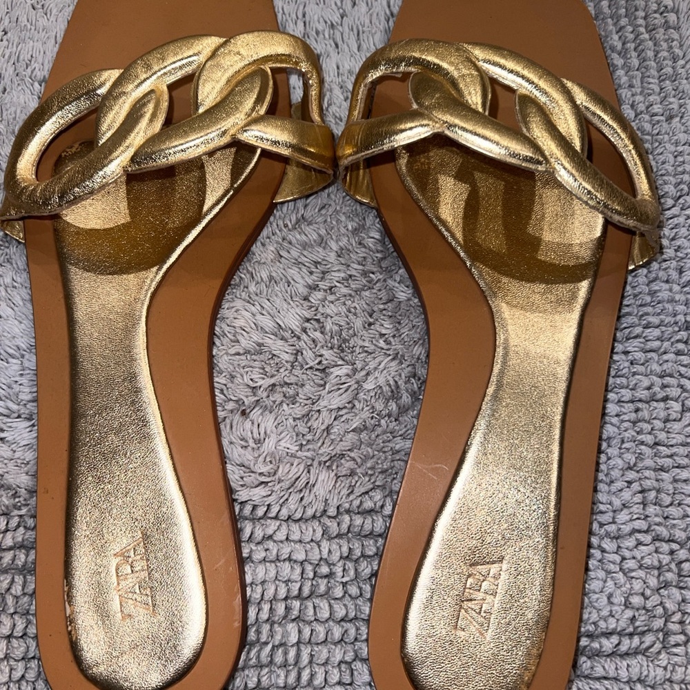ZARA Gold Chain-Link Slide Sandals